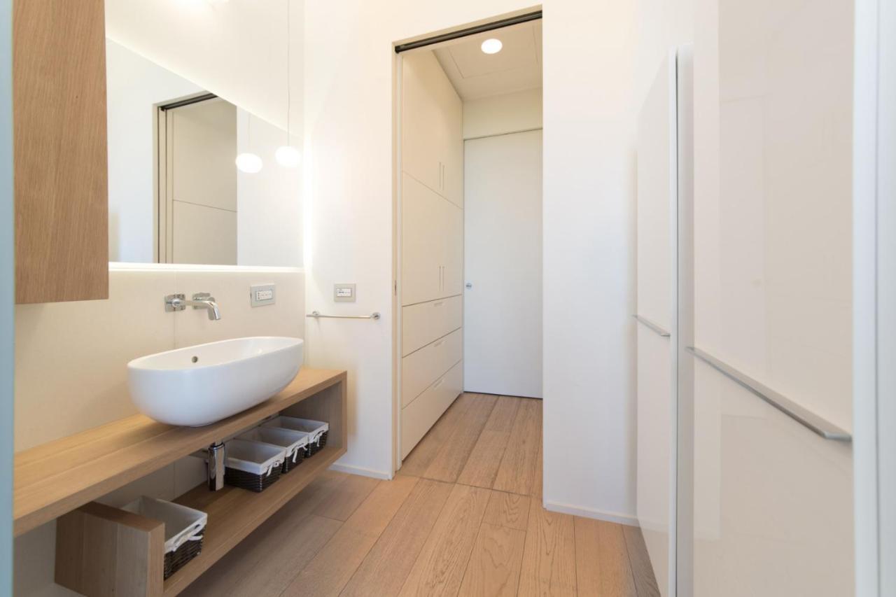 Stylish Elegant Suite In Torre Solaria With Exclusive Milan'S View Ngoại thất bức ảnh