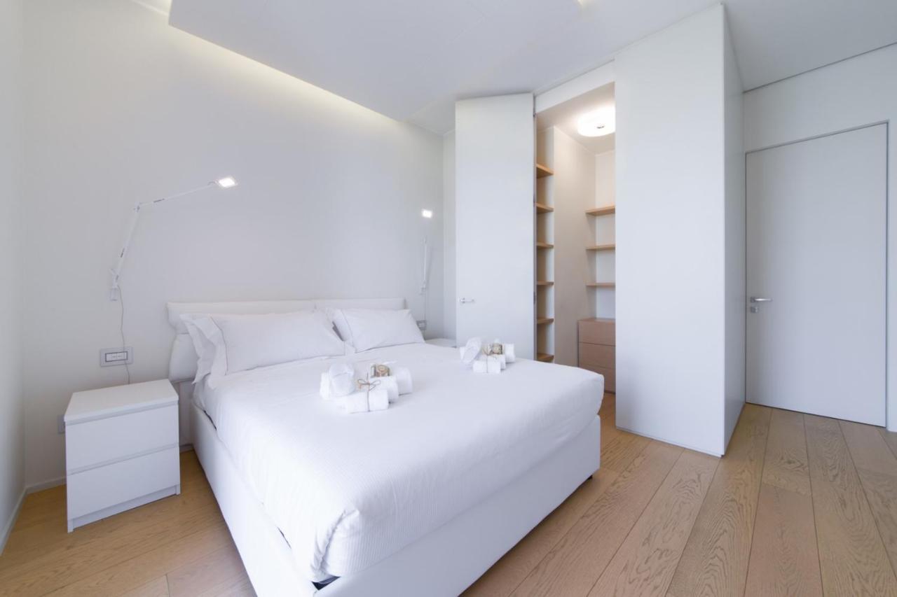 Stylish Elegant Suite In Torre Solaria With Exclusive Milan'S View Ngoại thất bức ảnh
