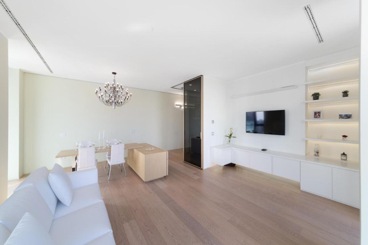 Stylish Elegant Suite In Torre Solaria With Exclusive Milan'S View Ngoại thất bức ảnh