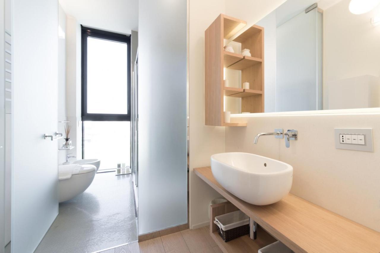 Stylish Elegant Suite In Torre Solaria With Exclusive Milan'S View Ngoại thất bức ảnh